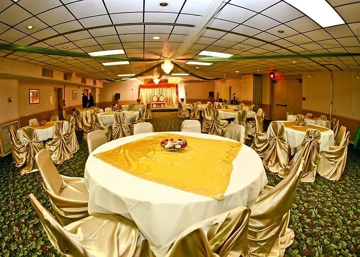 Hotel Grand & Banquet Center Columbus