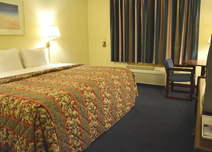 Grand & Banquet Center Hotel